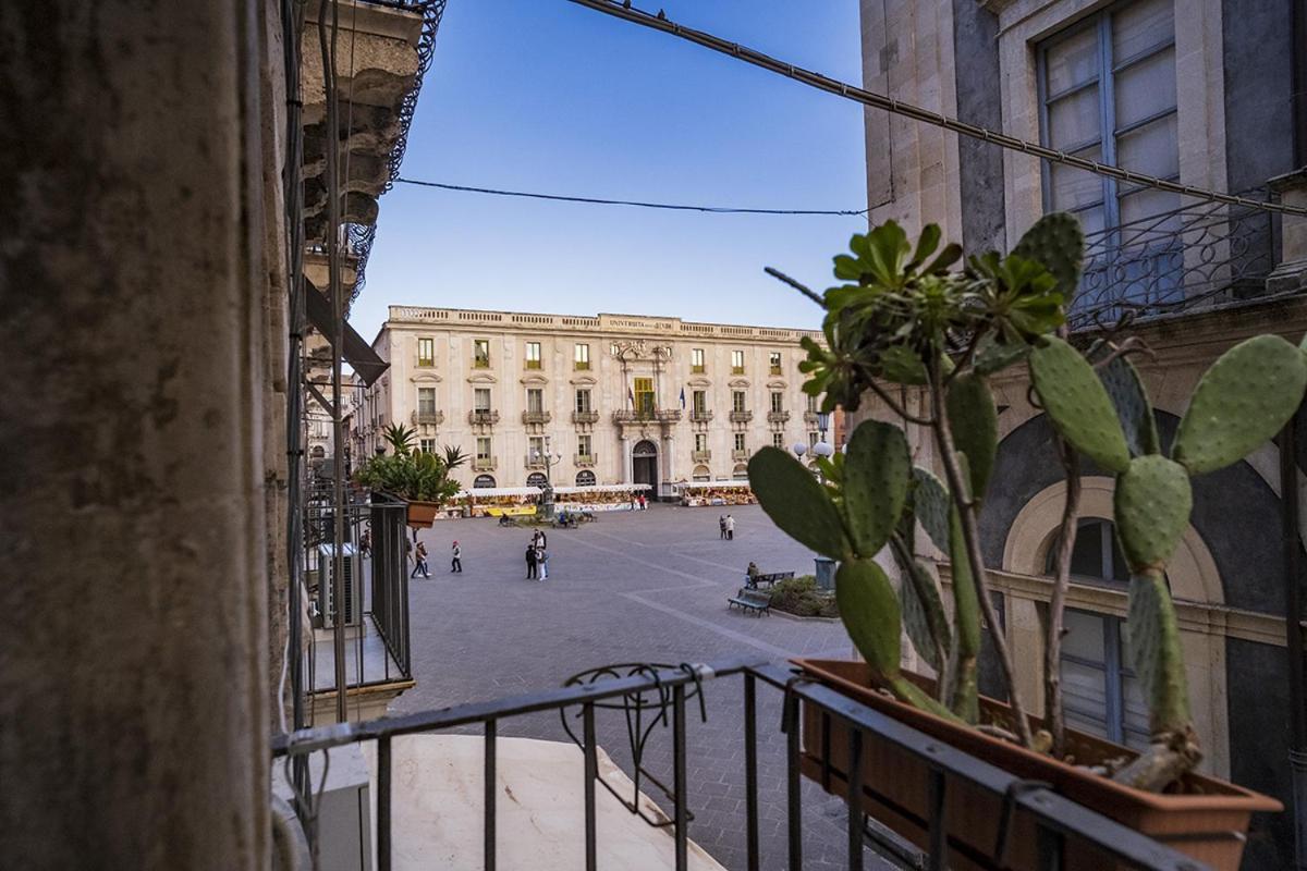 Charme Catania Central Suites Εξωτερικό φωτογραφία