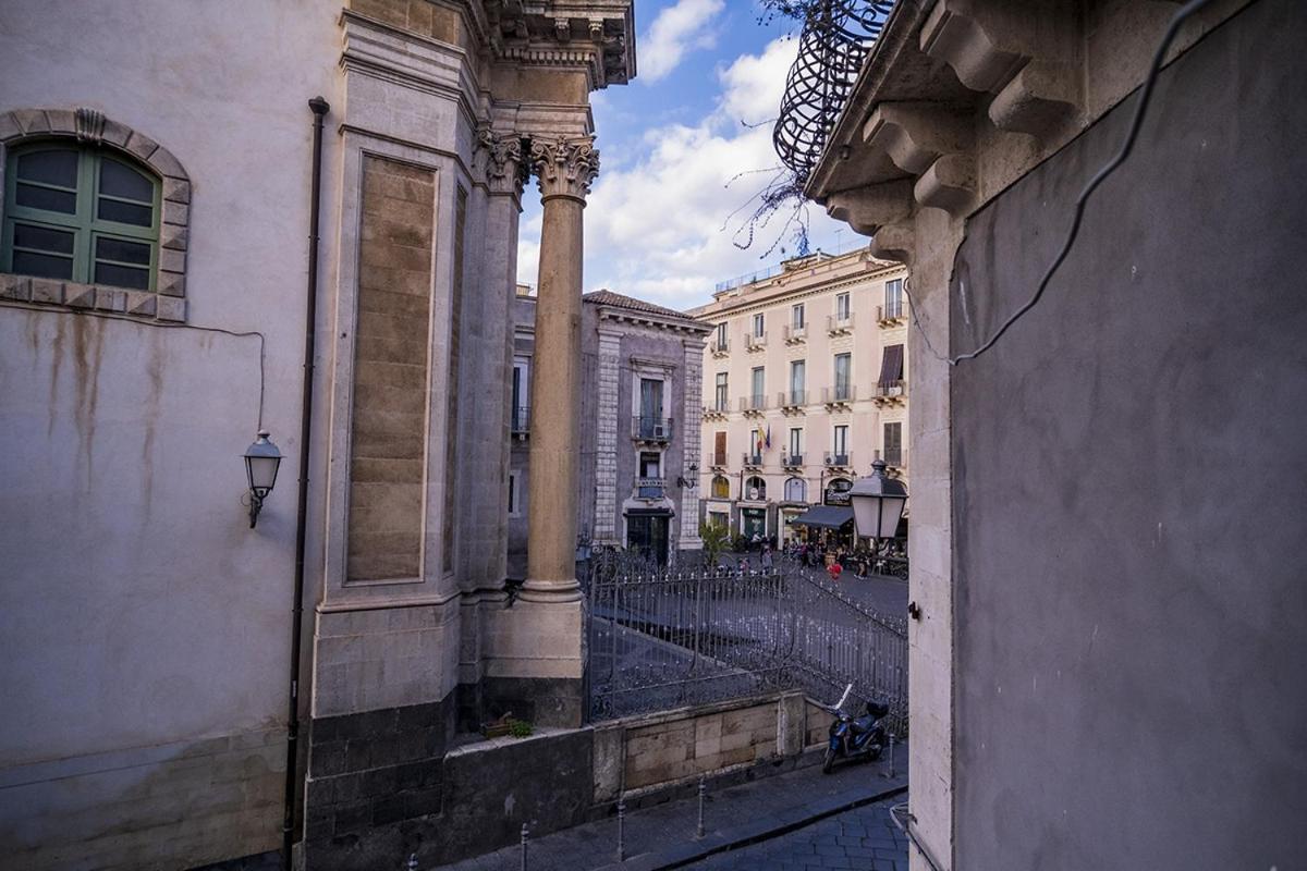 Charme Catania Central Suites Εξωτερικό φωτογραφία
