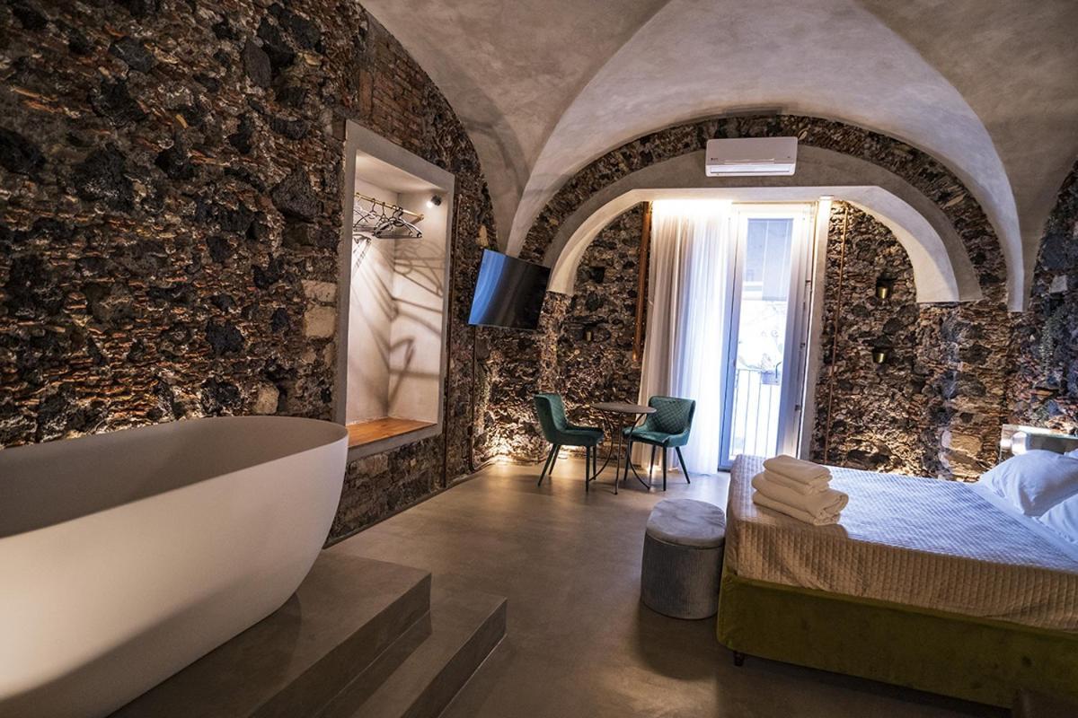 Charme Catania Central Suites Εξωτερικό φωτογραφία